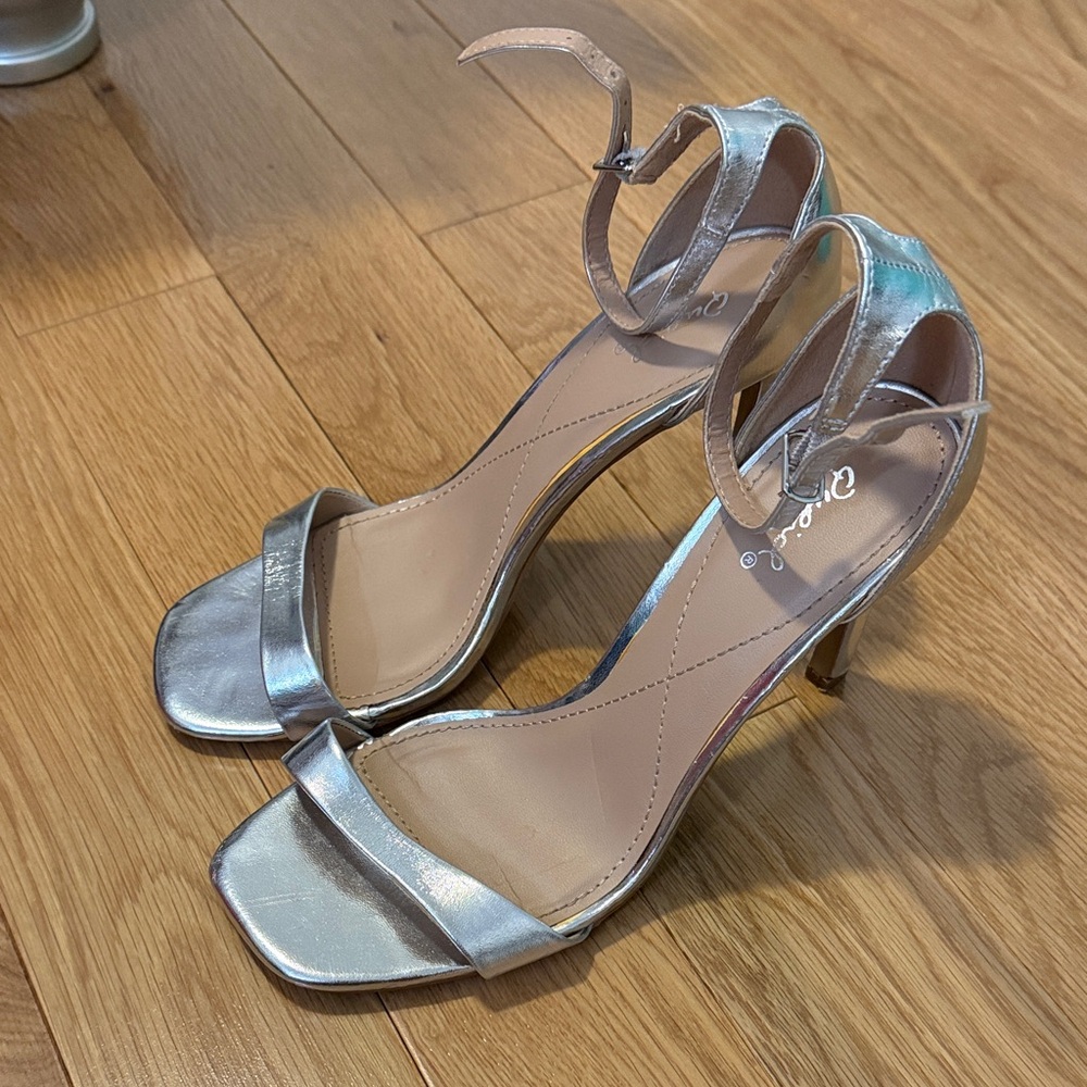 Qupid Shiny Silver Ankle Strap Heels